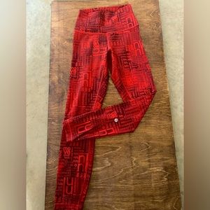 Lululemon Wunder Train 25”. Contour fit , size 4.